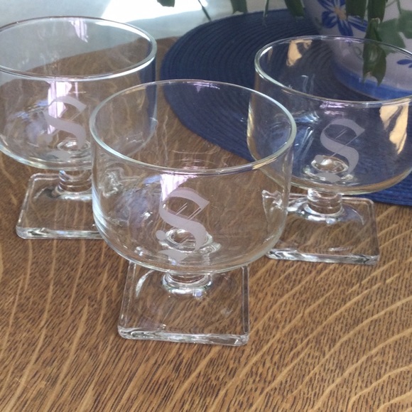 🌿Set of 3 Vintage Monogramed “S” Glasses🌿 - Picture 8 of 8